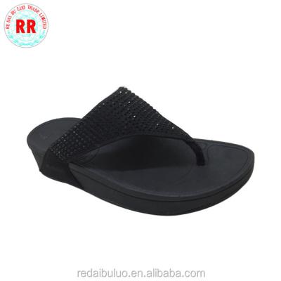 China Outdoor Anti-Smell Slip On Outdoor Women PVC Slide Slippers Water Drill Slippers for sale