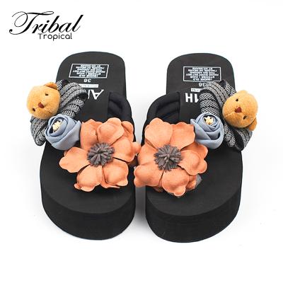 China Anti-odor Fashion Flip Flops Slipper Ladies High Heel Rubber Slippers For Women for sale