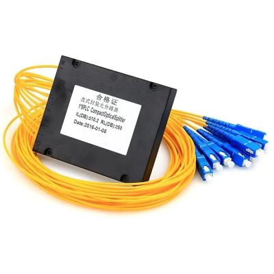 China Telecommunication Networks FTTH 1*32 Fiber Optic Splitter 1*2*4*8*16*32 With SC UPC Connector ABS Box for sale