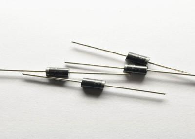 Chine Diode à grande vitesse électronique SR520 530 de 5A 40V Schottky 540 extrêmement - bas VF à vendre