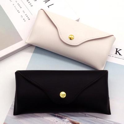 China 2022 New Arrival High Quality Soft Leather PU Bag Wallet Sunglasses Universal Cosmetic Glass Packaging Case for sale