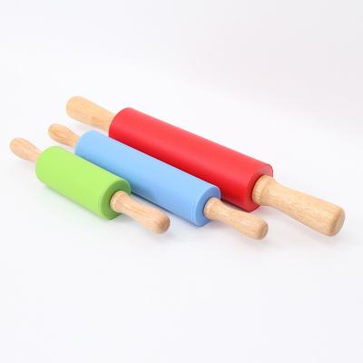 China 30cm Amazon Food Grade Kitchen Viable Hot Selling Silicone Handle Pin Wooden Kneading Tool for sale