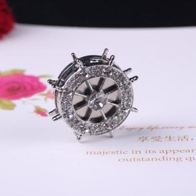 China High Quality Five Star Anti-glare Decoration Brooch Pin Buckle Magnet Scarf Muslim Silk Buckle Clothing for sale