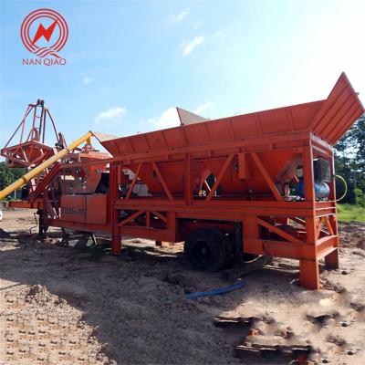 China Roads CE Certified Water Mixing Mobile Concrete Batching Plants for sale