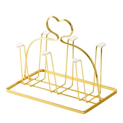 China No Gold Heart Shaped Metal Draining Glass Hanging Rack For Kitchen Bar for sale