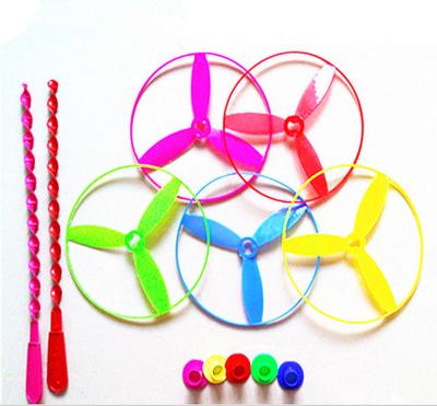 China Mini Novelty Toys Wholesale Flying Gyro Compass Hand Made UFO Flying Saucer Dragonfly Bamboo Gift HH for sale