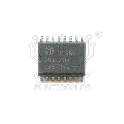 China 30586 ignition driver chip use for VAG MED17.5.2 ECU 30586 for sale