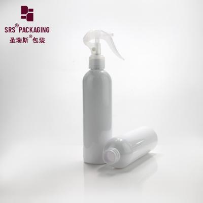 Cina Spray lancia alcol di plastica vuota spalla rotonda bottiglia di cura personale per animali 250ml in vendita