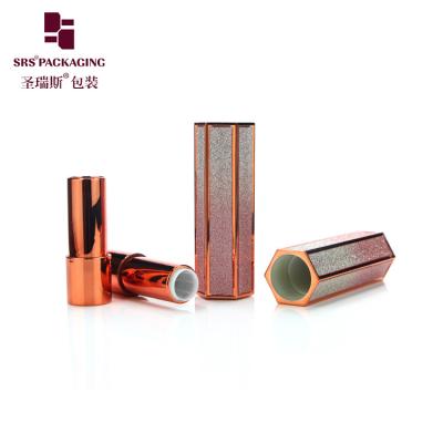 China forma hexagonal vacío diseño único bling brillante tubo de lápiz labial bajo MOQ en venta