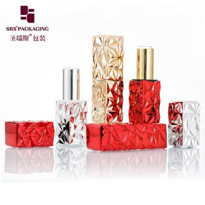 Cina 3.5g di design unico lucido rosso oro argento lusso rossetto vuoto contenitore in vendita