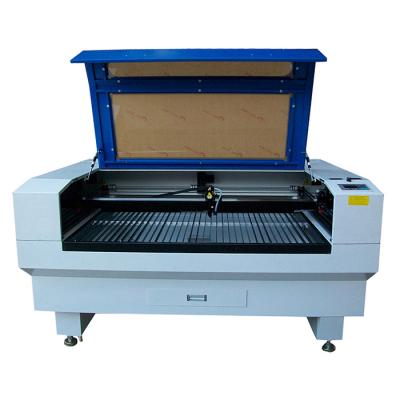 China Laser CUT and Laser Wood Engraving Laser Engraving 1490 Machine en venta