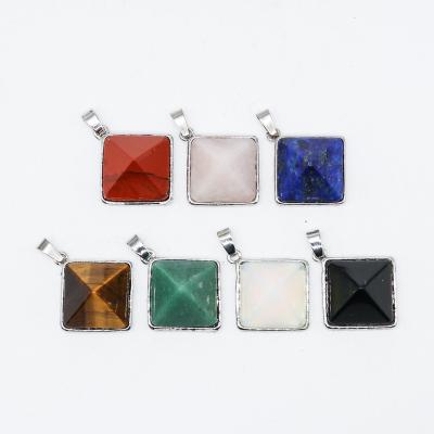 China High Quality Natural Healing Crystal Polished Pyramid Pendant For Wholesale Price From Europe for sale