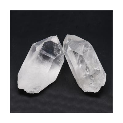 China Raw Point Crystal Carving For Gift from Europe Good Quality Natural Clear Quartz Stone Lucky Stone Wholesle Price Amazing for sale