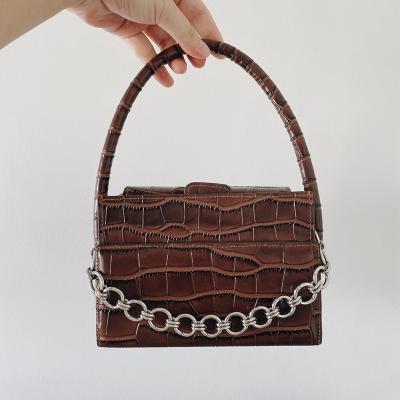 China High quality designer solid color crocodile pattern leather bags chain small purses and handbags lady shoulder women cross - body bag for sale