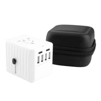 China 4USB+2Type-C Factory Black Ce/rohs/fcc/pse 4usb+2type-c Plug In Universal Travel Adapter Type C With Power Bank for sale