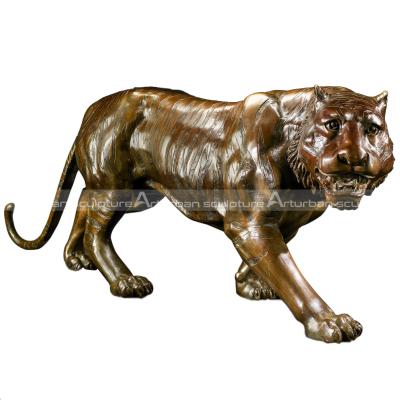 China Hot Sale Europe Tiger Garden Ornaments Tiger Street Garden Decoration Statue for sale