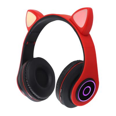 China Fashion Hot Cute Stereo Cat Ear Headphone Colorful LED Earphone New Product Wireless Earphone for sale