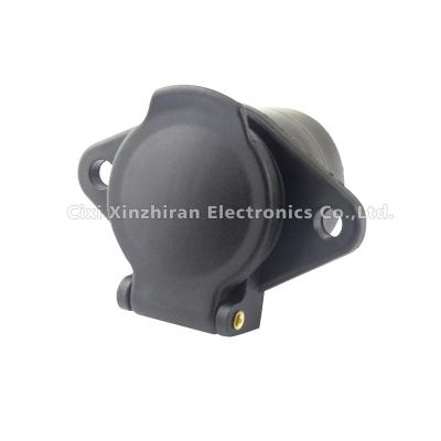 China Truck Parts Truck Parts 7pin Trailer 24V Socket For Truck for sale