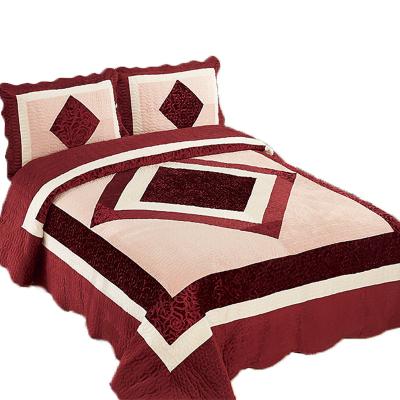 China Anti-static hot sale soft velvet material geometric pattern bedspread with patchwork technology for sale