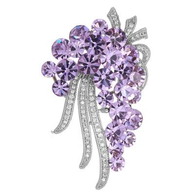 China Wholesale High Quality Korean Crystal Brooch Luxury Wedding Hijab Pins Women Rhinestone Brooches Factory Durable for sale