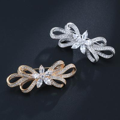 China Fashion Women Factory Supply Durable Elegant Ribbon Brooches Custom Made Rhinestone Flower Lapel Pin Brooch for sale