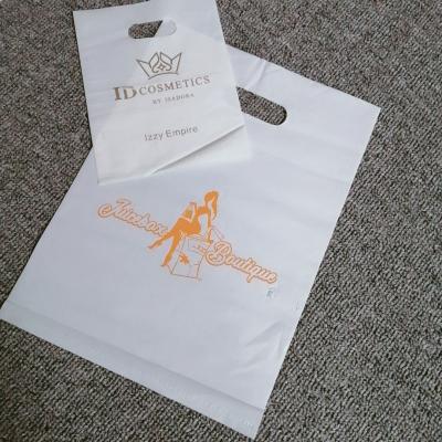 China Recyclable custom shopping bag for poly clothing garment bag printing custom logo packing plastic bags for sale