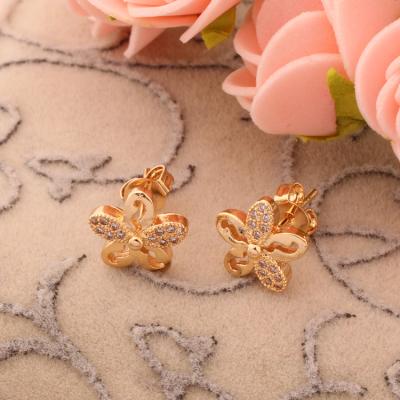 China Simple Design TRENDY Daily Wear Flower Shaped Diamond Stud Earrings Women, Zircon Jewelry for sale