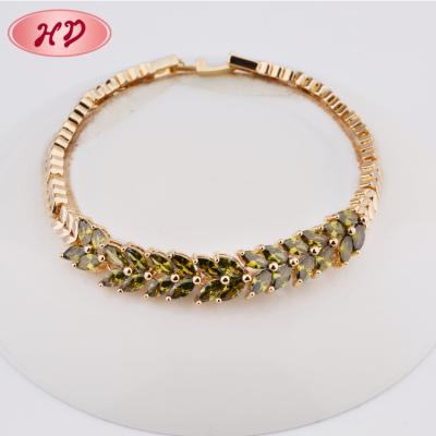 China No Allergic Turkish Designs 18K Yellow Gold Green Crystal Bracelet For Women for sale