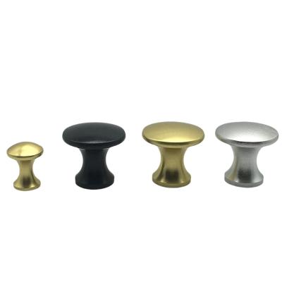 China Modern Premium Solid Brass Knobs Single Hole Drawer Handle Wardrobe Door Pulls for sale