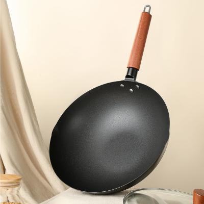 China Wholesale High Quality Viable Classic Wok Classic Wok Non-Stick Pan 30Cm Frying Pan Wok Household Household Nonstick Pans Iron for sale