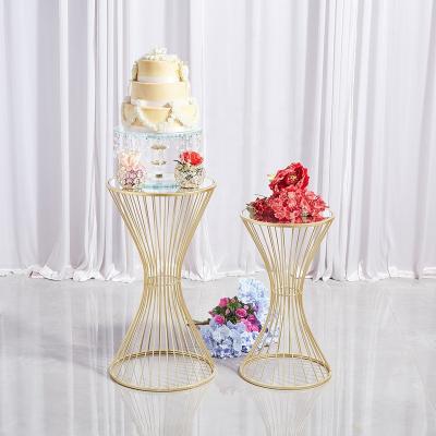 China Wedding Decroation Gold Metal Top Event Party Wedding Cake Glass Rotating Table for sale