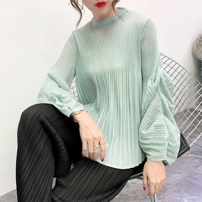 China 2020 top sale ladies clothing anti-shrink crop women summer blouses loose o-neck puff sleeve top for sale