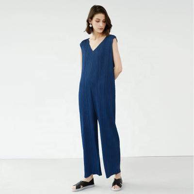 China Anti-Static Plus Size Pants Jumpsuits Rompers Stacked Pants Women Loose Comfortable Sleeveless Jumpsuit for sale