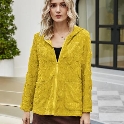 China Anti-Static Fashion Cotton Yellow Slim Coat Embroidered Pockets Pleated Cotton Coat Cotton Shorts Women for sale