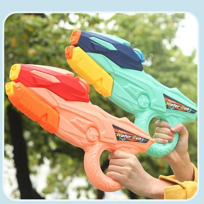 China 2022 New Summer Long Toy 1500ml Shooting Range Pressure Water Gun For Boys And Girls for sale