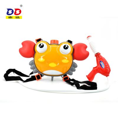 China Water Gun Kid's Toys Large Capacity Crab Animal Water Gun With Backpack For Garden for sale