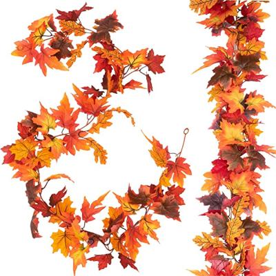 China Festival Decoration Artificial Autumn Foliage Fall Garland Maple Leaf Wreath for Indoor Outdoor Thanksgiving Decorations for sale