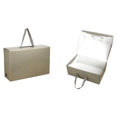 China Recyclable Paper Corrugated Box Collapsible Packaging Box For Shoes for sale