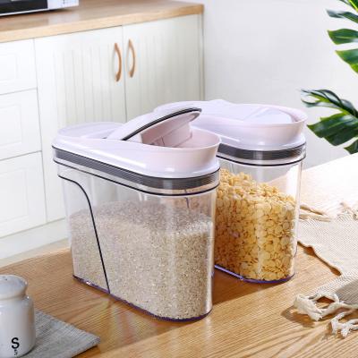 China Eco-friendly 2.5L Cereal Sustainable Plastic Storage Box Dry Food Storage Container With Lid for sale