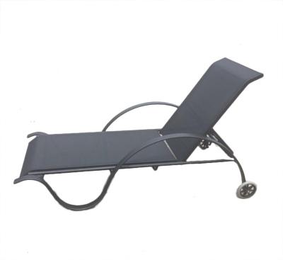 China Lightweight Comfortable Outdoor Sun Lounger with Wheels for Patio Leisure Pool Folding Bed, Aluminum, Adjustable for sale