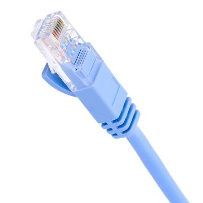 Chine Chat 5e de corde de correction de l'en cuivre 24AWG, câble de correction d'UTP Cat5e de veste de PVC de BC7/0.2 à vendre