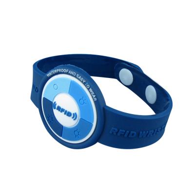 China Adjustable School RFID PVC Wristbands Wristband Smart Watch for sale