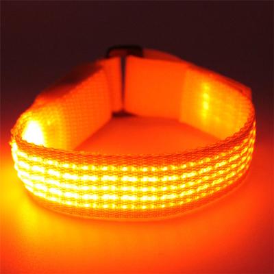 China Thoughtful Funny and Attractive Articulos Para Fiestas Led Armband Flasher Wristband Led for sale