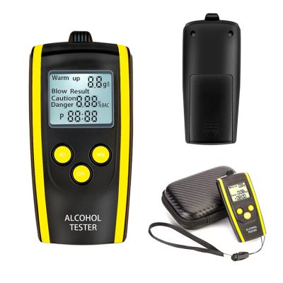 China Professional Patented Portable Breathalyzer Breathalyzer Breathalyzer Digital LCD Digital Breath Tester With Storage Bag 120*90*30mm for sale