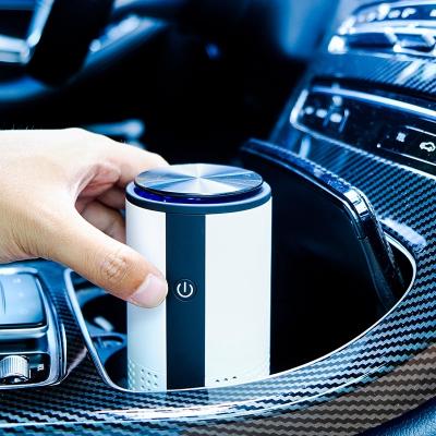 China Lightweight Rechargeable Car Air Purifier Remove Smoke Portable Car Air Filter Air Freshener for sale