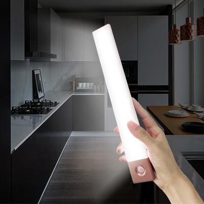 China Modern USB Rechargeable Smart Motion Sensor Hallway Stair Cabinet Cabinet Auto Stick-Anywhere LED Night Light for sale