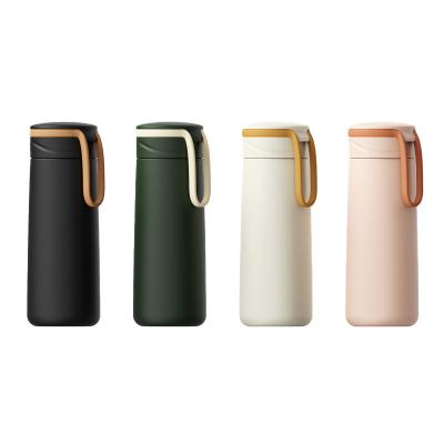 China Cute High Value Water Bottle Portable Office Men And Women Cup Viable Insulation Portable Water Cup for sale