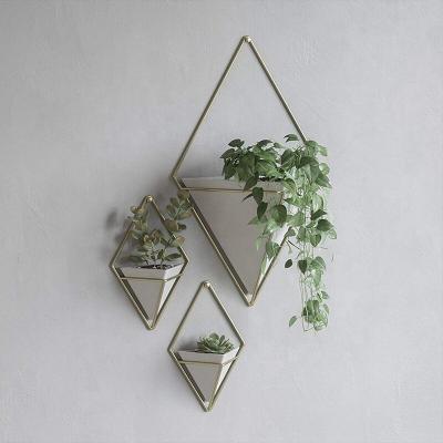 China 2 Sets Triangle Planter Wall Hanging Planter Wall Planter Modern Black Geometric Home Decor Planter Wall Hanging Planter for sale