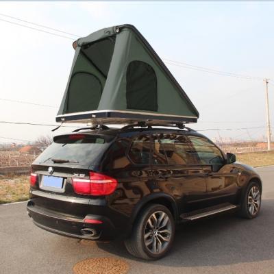 Cina Viaggio all'aperto escursioni 2019 Triangolo tenda per vetroresina auto tetto Top tenda 4X4 Offroad in vendita