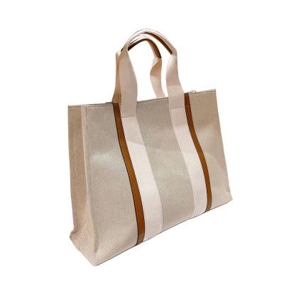 China Woody Tote Canvas Tote Bag Women Luxury Designer Fashion 2022 Hot Sale Fashion Handbags Customer Tote Bags for sale